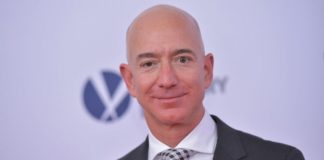Jeff Bezos è l’uomo più ricco del mondo! Berlusconi 177°