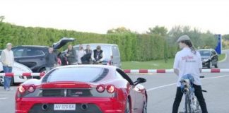 Una bicicletta batte una Ferrari 430! [VIDEO]