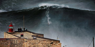 Surf sulle onde più grandi del mondo! Oltre 30 metri d’altezza!! [VIDEO]