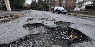 Buche Addio! Ecco l’asfalto autorigenerante che si ripara da solo! [VIDEO]